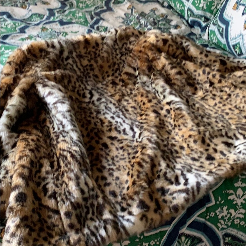 Forever 21 Leopard Print Faux Fur Jacket - Tan, Black, Cream - Picture 3 of 7